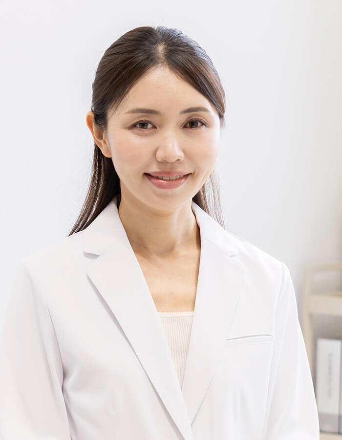 皮膚科医 越智 啓乃